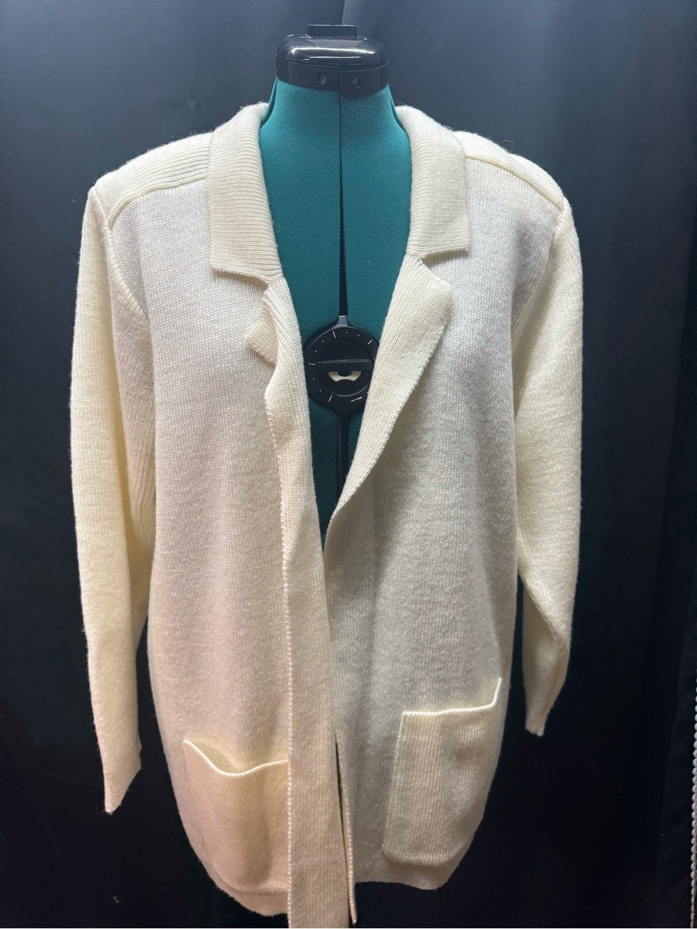 Open-Front Cream Knit Cardigan with Front Pockets